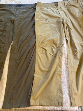 Men’s Eddie Bauer pants size 38x32 lot